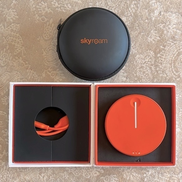 Skyroam Solis X Global WiFi Smartspot Mobile Hotspot & Power Bank Remote Camera - Picture 12 of 12